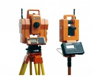 Geodimeter 4000, the first robotic total station – circa 1990. Source: Trimble